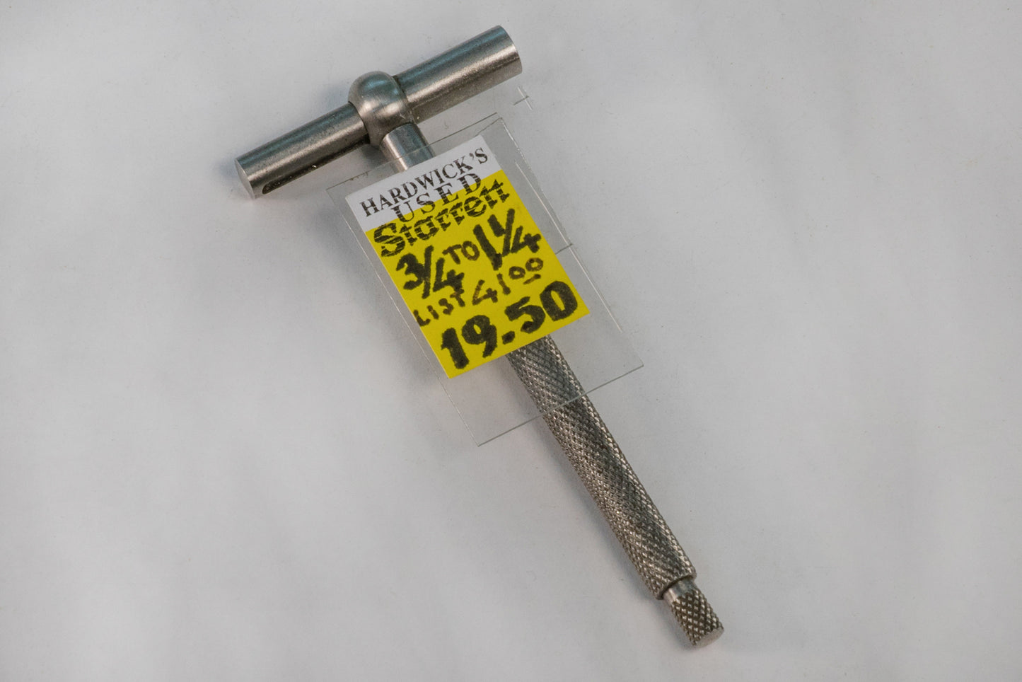 Starrett 579 Telescoping Gage is used for determining the true size of holes, slots, and recesses. The ends of both contacts are hardened and ground to a radius to allow proper clearance on the smallest hole the gage will enter. Model 579C. Range: 3/4" to 1-1/4" (19-32mm).