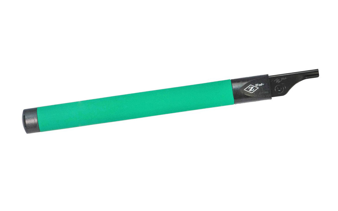 This Japanese Z-Saw "Air Puff Sawdust" handle allows a puff of air to shoot out & clear the sawdust away from your line of vision on your board, so you can go on with your cut without picking up a brush to clear sawdust away. The handle has a soft cushion grip for a comfortable feel. 4963041152946