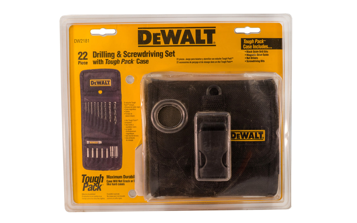 DeWalt 22-Piece Drilling & Screwdriver Set. Includes Drill Bit Sizes: (2) 1/8", (2) 3/16", (2) 7/32", (2) 1/4", 5/16", 3/8" drill bits, magnetic drive guide, nit drivers 1/4", 5/16", (5) 1" long #2 phillips bit tip, (5) #2 phillips power bit tip. Model DW2181.