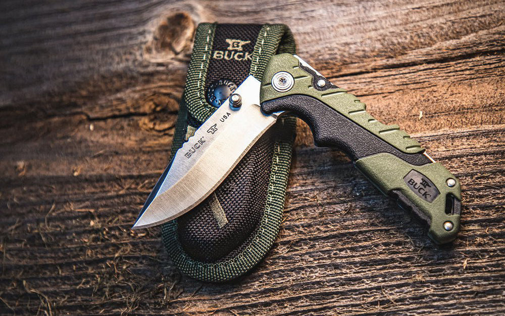Buck Knives 661 Pursuit, Small Folding Knife is a multi-purpose alternative to traditional hunting knives, the Pursuit series fills the need for a mid-range hunting knife designed from the beginner to the experienced, serious hunter. Includes a polyester sheath. 3" long blade. Model 0661GRS-B. 033753147579