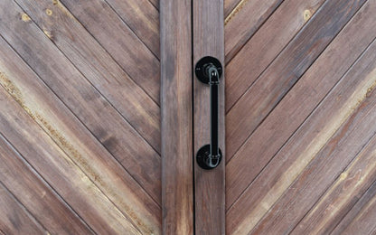 This 10-1/2" Black Finish Industrial Pipe Handle is used for a variety of applications including gates, sheds, & doors. Mounting hardware included. For exterior applications. Coated with Weatherguard Protection to withstand harsh weather conditions & prevent corrosion. National Hardware Catalog Model No. N166-013.