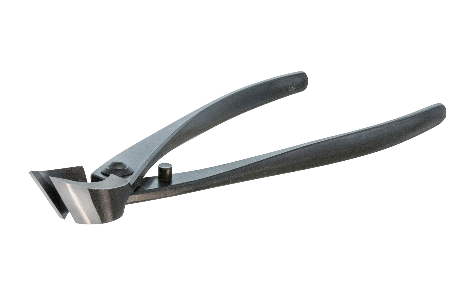 These Japanese Bonsai Mataeda Hasami Concave Cutters are designed for cutting branches flush to the trunk. The resulting wound can then heal over quickly with little scarring.  Concave Cutter. Bonsai Cutters. Concave Snips. Made in Japan.