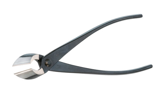 These Japanese Bonsai Mataeda Hasami Concave Cutters are designed for cutting branches flush to the trunk. The resulting wound can then heal over quickly with little scarring.  Concave Cutter. Bonsai Cutters. Concave Snips. Made in Japan.