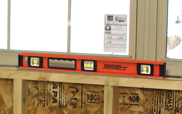 Johnson Level 24" Heavy Duty I-Beam Aluminum Level. Model No. 1253-2400. Heavy duty aluminum reinforced frame. Oversized 1/2" diameter vials are easy-read. Removable end caps designed for finish carpentry work when measuring into corners. Ergonomic cushioned hand grips. Top-read window for easy viewing. 049448125326