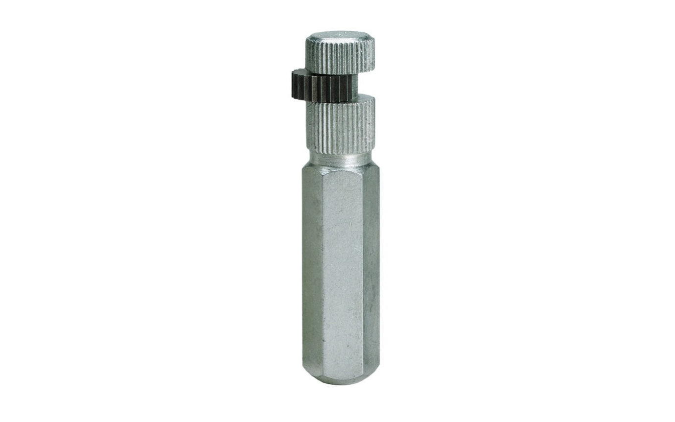 This General Tools 3/4" Internal Pipe Wrench is ideal for installing & removing pipe nipples without scratching or denting the pipe surface. It's also good for removing pipe plugs, broken pipe ends, & rusty fittings lodged inside pipes. Model No. 139C. 038728130150
