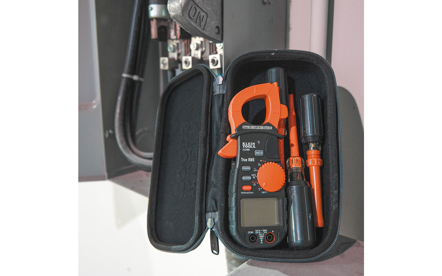 Klein Tools - Model 5139 - Hard shell protects tools, meters, small parts & tech devices - Polyester material - Soft interior lining - Hard outer shell protects items when in a tool bag or pouch - Klein Tradesman Pro Hard Case Large - Large Size - Durable zipper closure - Klein Hard Case to protect tools - Protection  - 092644554353