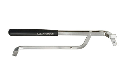 Klein Tools Flex Bit Placement tool provides accuracy & consistency to get the job done right. Use it to position flexible drill bits horizontally or vertically within a wall. The folding design allows for compact storage so you can have it in your bag without it taking over your bag. Model 53715-SEN. 092644537332