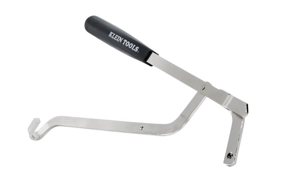 Klein Tools Flex Bit Placement tool provides accuracy & consistency to get the job done right. Use it to position flexible drill bits horizontally or vertically within a wall. The folding design allows for compact storage so you can have it in your bag without it taking over your bag. Model 53715-SEN. 092644537332