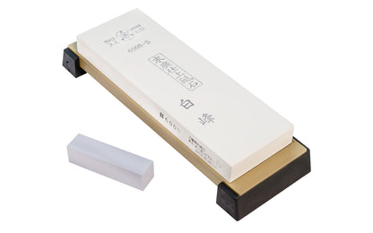 Japanese Suehiro "Shiramine" Finishing Waterstone 6000 Grit is for sharpening carving tools, knives, planes, & kitchen knives. Good finish stone puts a mirror finish on tools. Since the whetstone was fired at high temperature, its quality will not change at ordinary temperatures. Includes stand & small Nagura stone. Suehiro Model No. 6000-3. 4966684019003