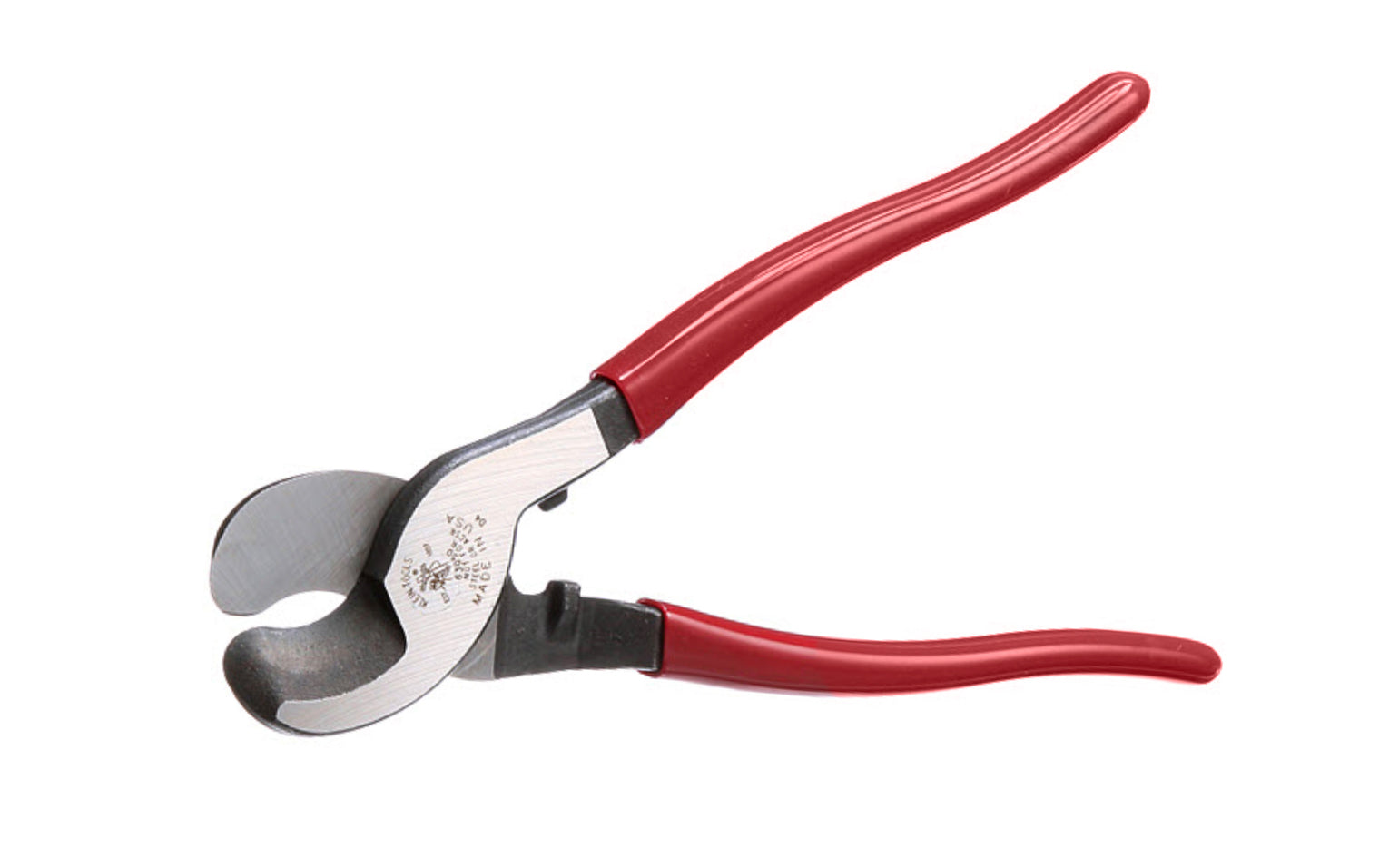 These Klein Tools high-leverage cable cutter cuts aluminum, copper & communications cable. Cable-gripping shear-type jaws provide exceptional cutting capability. Through-hardened, not case-hardened, cutting surfaces are longer-lasting. Model 63050. Made in USA.
