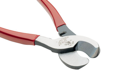 These Klein Tools high-leverage cable cutter cuts aluminum, copper & communications cable. Cable-gripping shear-type jaws provide exceptional cutting capability. Through-hardened, not case-hardened, cutting surfaces are longer-lasting. Model 63050. Made in USA.