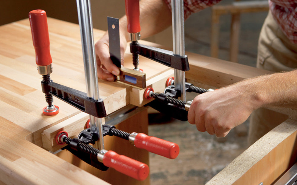These Bessey Double Screw edge clamps are suitable for conventional screw clamps with a max rail thickness of 1/2" (13 mm). Comes with two plastic pressure caps to protect the work surface - Model No. KT5-2 - 4008158004587 - Double Screws  - With Wooden Handles - Two Screw Edge Clamps - Double Screw Clamps