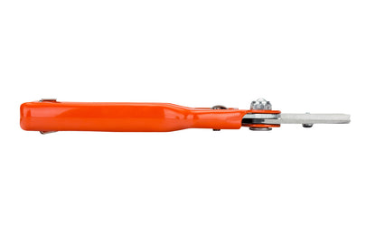 These Bahco Anvil Pruners with Steel Handle have a double-bevelled blade that's fully-hardened. The aluminum anvil which supports branch and spreads the pressure reducing damage. Stamped pressed steel handles. 3/4" (20 mm) cutting diameter max. Made in France. 3/4" (20 mm) cutting diameter max. 7311518301279