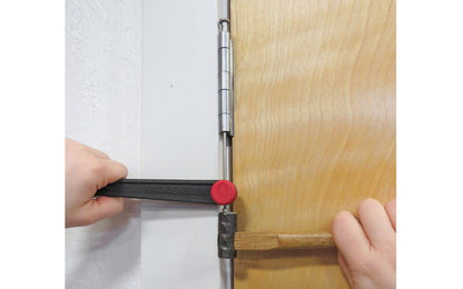 FastCap Knuckle Bender - Allows you to quickly adjust any sagging door - Specialty adjustment jaw - Hinge pin remover on tool