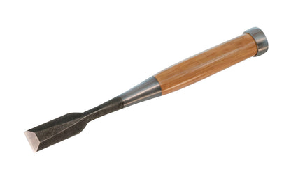 High quality Japanese Seigen Saku socket chisel 18 mm (11/16") with high-grade Japanese laminated steel. The whole chisel itself has a well-balanced feel when in your hand with it's long blade, making it ideal for woodworkers. The beveled edges help the chisel work with accuracy in tight spots. Made in Japan.
